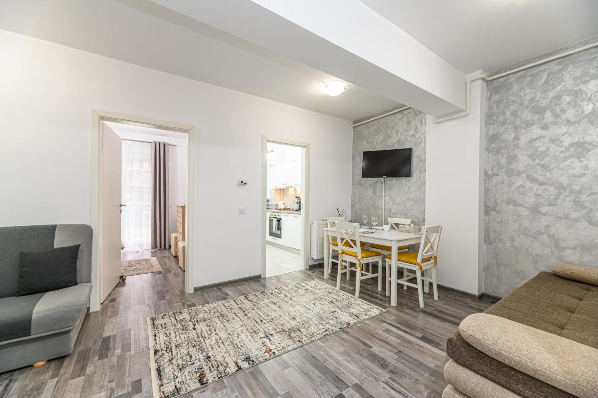 Jad - Comfortable - Apartments - Coresi Braşov Esterno foto